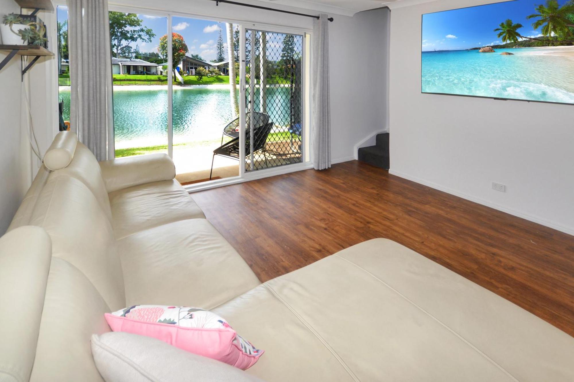 164 Isle Of Palms Apartment Gold Coast
